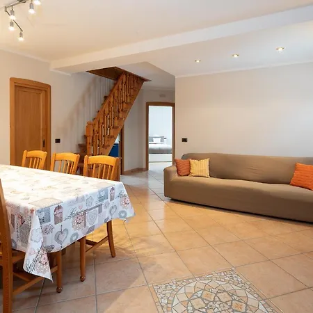 House Apartmán *